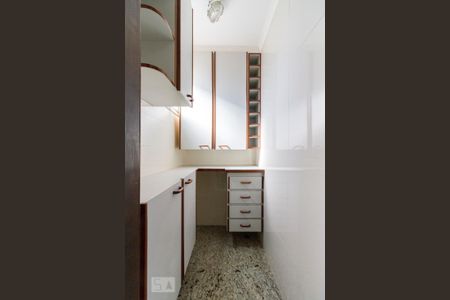 Apartamento à venda com 76m², 3 quartos e 1 vaga Apartamento à venda com 76m², 3 quartos e 1 vagaQuarto de Serviço