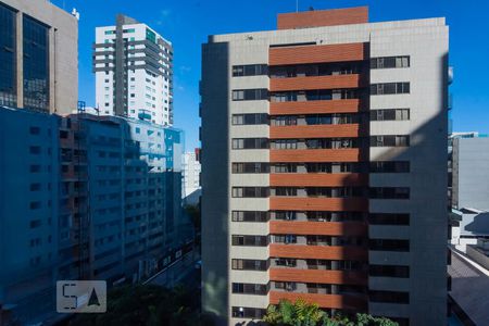 Vista Quarto 1 de apartamento para alugar com 2 quartos, 73m² em Funcionários, Belo Horizonte