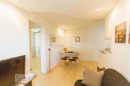 Sala de apartamento para alugar com 2 quartos, 54m² em Jacarepaguá, Rio de Janeiro