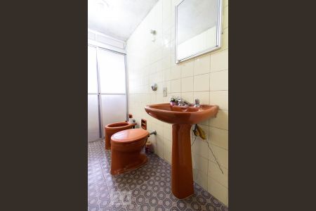 Banheiro de apartamento para alugar com 3 quartos, 120m² em São Francisco, Curitiba