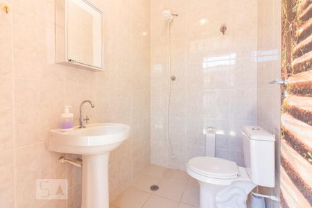 Casa para alugar com 277m², 4 quartos e 3 vagas Casa para alugar com 277m², 4 quartos e 3 vagasBanheiro de Serviço