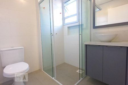 Banheiro da Suíte 1 de apartamento para alugar com 2 quartos, 76m² em Cachoeira do Bom Jesus, Florianópolis