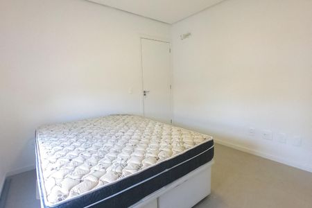 Suíte 2 de apartamento para alugar com 2 quartos, 76m² em Cachoeira do Bom Jesus, Florianópolis