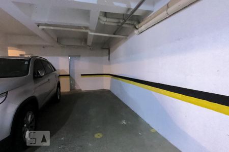 Apartamento para alugar com 76m², 2 quartos e 1 vaga Apartamento para alugar com 76m², 2 quartos e 1 vagaGaragem