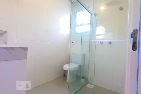 Banheiro da Suíte 2 de apartamento para alugar com 2 quartos, 76m² em Cachoeira do Bom Jesus, Florianópolis