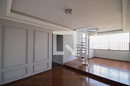 Apartamento à venda com 215m², 2 quartos e 1 vagaSala