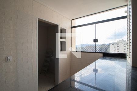 Apartamento à venda com 215m², 2 quartos e 1 vagaCozinha