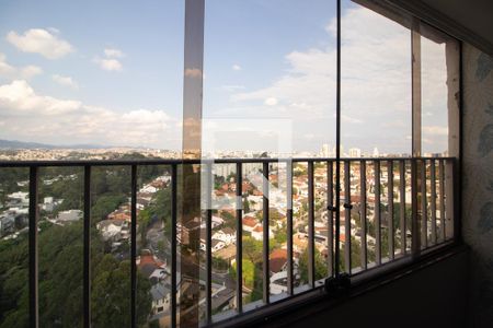 Apartamento à venda com 215m², 2 quartos e 1 vagaSala - Vista