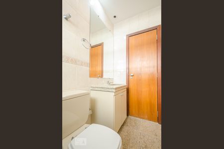 Apartamento para alugar com 100m², 3 quartos e 2 vagas Apartamento para alugar com 100m², 3 quartos e 2 vagasBanheiro Social