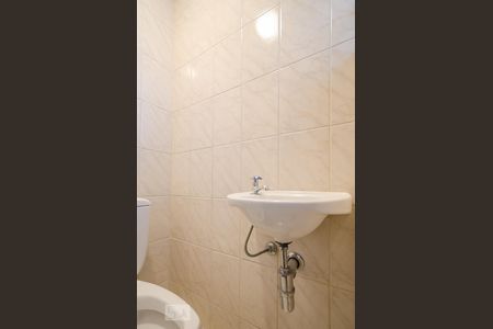 Apartamento para alugar com 100m², 3 quartos e 2 vagasBanheiro de Serviço