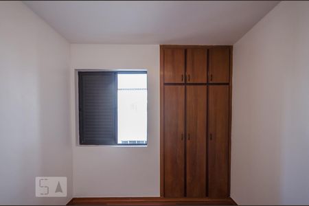 Apartamento para alugar com 100m², 3 quartos e 2 vagas Apartamento para alugar com 100m², 3 quartos e 2 vagasQuarto 2