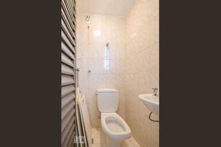 Apartamento para alugar com 100m², 3 quartos e 2 vagas Apartamento para alugar com 100m², 3 quartos e 2 vagasBanheiro de Serviço