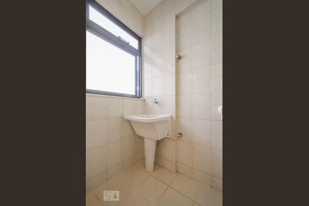 Apartamento para alugar com 100m², 3 quartos e 2 vagas Apartamento para alugar com 100m², 3 quartos e 2 vagasÁrea de Serviço