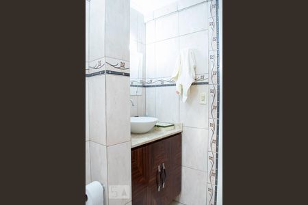 Apartamento à venda com 132m², 3 quartos e 2 vagasBANHEIRO