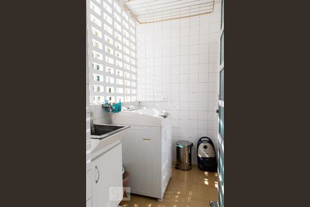 Apartamento à venda com 132m², 3 quartos e 2 vagasÁREA SERVIÇO