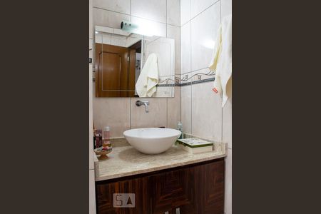 Apartamento à venda com 132m², 3 quartos e 2 vagasBANHEIRO