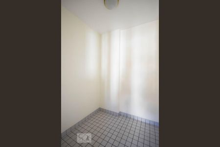 Apartamento para alugar com 209m², 3 quartos e 3 vagas Apartamento para alugar com 209m², 3 quartos e 3 vagasQuarto de Serviço