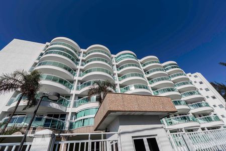 Apartamento à venda com 54m², 1 quarto e 1 vagaFachada