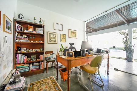 Casa à venda com 700m², 4 quartos e 3 vagasCopa