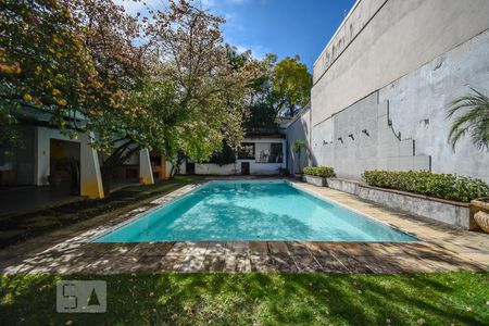Casa à venda com 700m², 4 quartos e 3 vagasPiscina