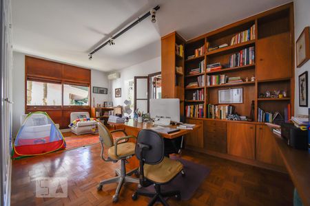 Casa à venda com 700m², 4 quartos e 3 vagasQuarto 3