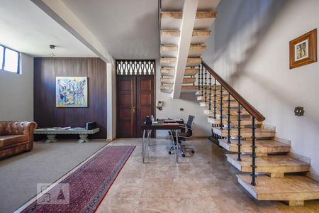 Hall de entrada de casa para alugar com 4 quartos, 500m² em Vila Morumbi, São Paulo