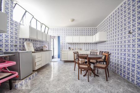 Casa à venda com 700m², 4 quartos e 3 vagasCozinha