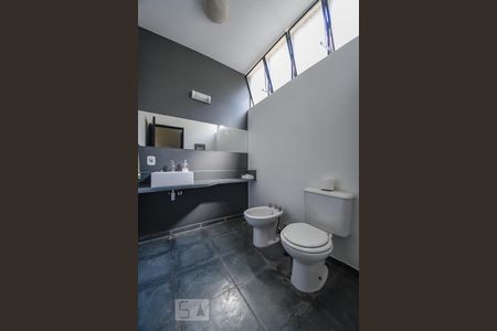 Casa à venda com 700m², 4 quartos e 3 vagasBanheiro externo 3