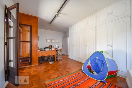 Casa à venda com 700m², 4 quartos e 3 vagasQuarto 3