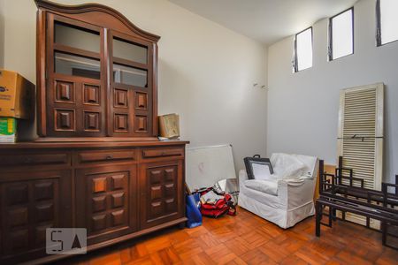 Casa à venda com 700m², 4 quartos e 3 vagasCopa do 2 piso