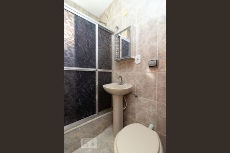 Banheiro de apartamento para alugar com 2 quartos, 60m² em Rocha, Rio de Janeiro