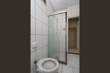 Apartamento à venda com 80m², 2 quartos e sem vagaBanheiro Social.