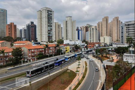 Vista de apartamento à venda com 3 quartos, 90m² em Vila Cordeiro, São Paulo