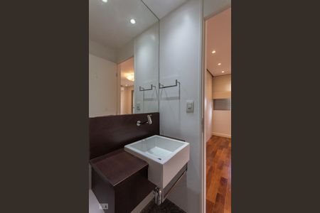 Apartamento para alugar com 80m², 1 quarto e 2 vagas Apartamento para alugar com 80m², 1 quarto e 2 vagasBanheiro