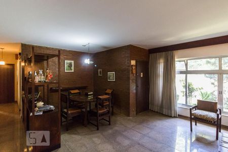 Sala de casa para alugar com 3 quartos, 500m² em Alto da Lapa, São Paulo