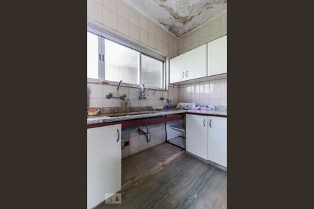 Casa para alugar com 500m², 3 quartos e 2 vagasCozinha