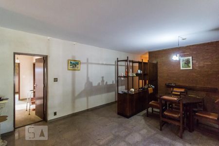 Sala de casa para alugar com 3 quartos, 500m² em Alto da Lapa, São Paulo