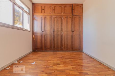 Quarto de apartamento para alugar com 3 quartos, 75m² em Barroca, Belo Horizonte