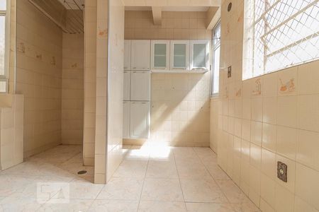 Apartamento para alugar com 75m², 3 quartos e 1 vagaÁrea de Serviço
