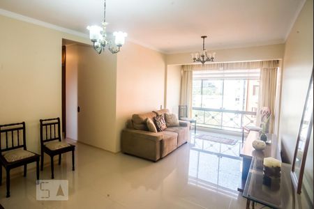 Sala de apartamento para alugar com 3 quartos, 75m² em Chácara das Pedras, Porto Alegre