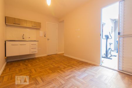 Sala/Cozinha de apartamento para alugar com 1 quarto, 37m² em Jardim Cidália, São Paulo