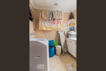 Casa à venda com 610m², 2 quartos e 3 vagas Casa à venda com 610m², 2 quartos e 3 vagasÁrea de serviço