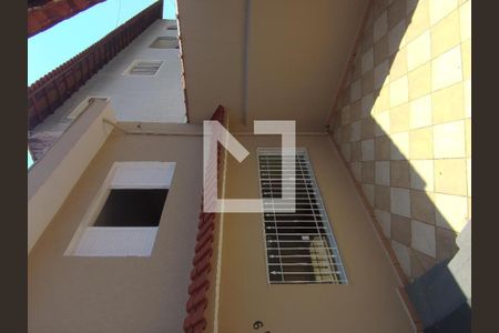 Casa à venda com 200m², 2 quartos e sem vagaArea da Frente