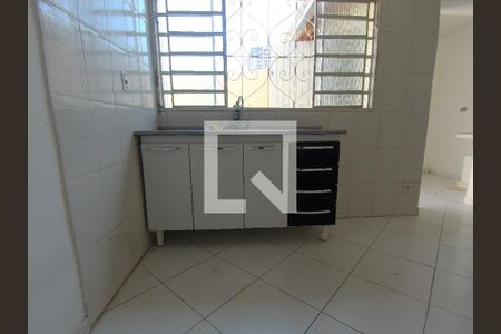 Casa à venda com 200m², 2 quartos e sem vagaCozinha