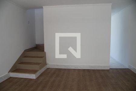 Casa à venda com 200m², 2 quartos e sem vagaSala