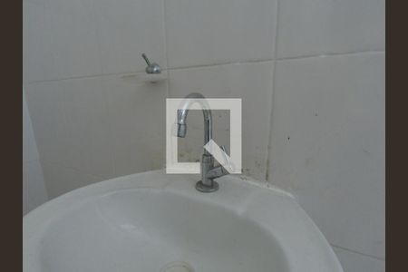 Casa à venda com 200m², 2 quartos e sem vagaLavabo