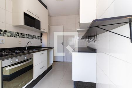 Apartamento à venda com 52m², 2 quartos e 1 vaga Apartamento à venda com 52m², 2 quartos e 1 vagaCozinha e Área de Serviço