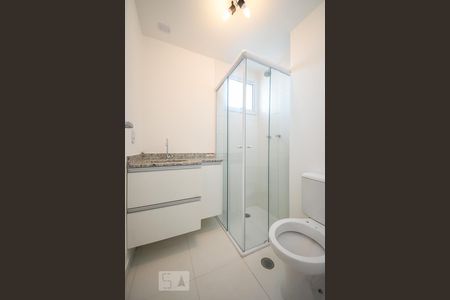 Apartamento à venda com 70m², 3 quartos e 2 vagasBanheiro do Quarto 2 - Suíte