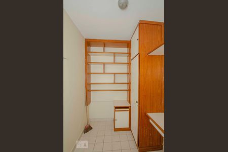 Apartamento à venda com 76m², 2 quartos e 1 vagaQuarto de Serviço