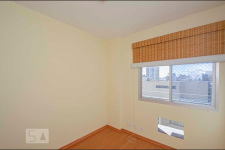 Apartamento à venda com 76m², 2 quartos e 1 vagaQuarto 2